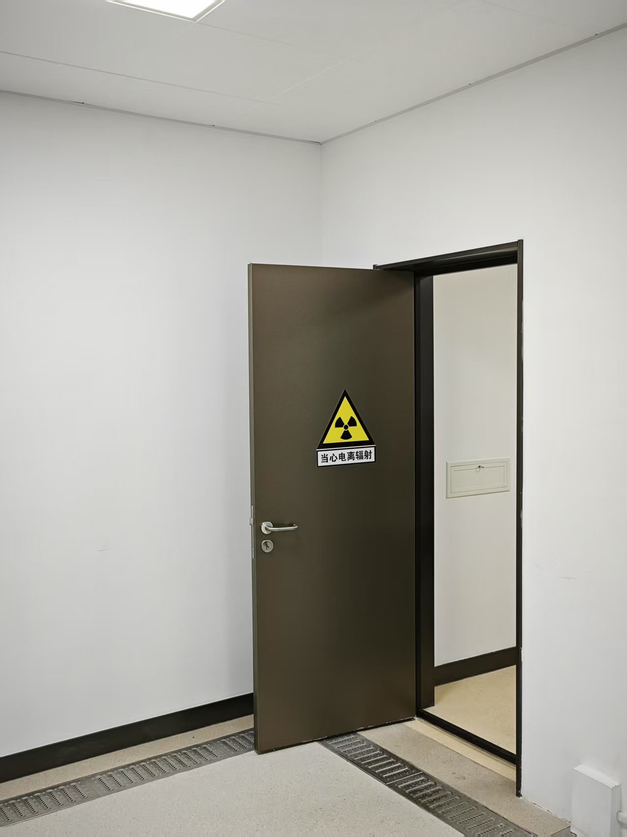 咸阳CT室手动单开防护铅门